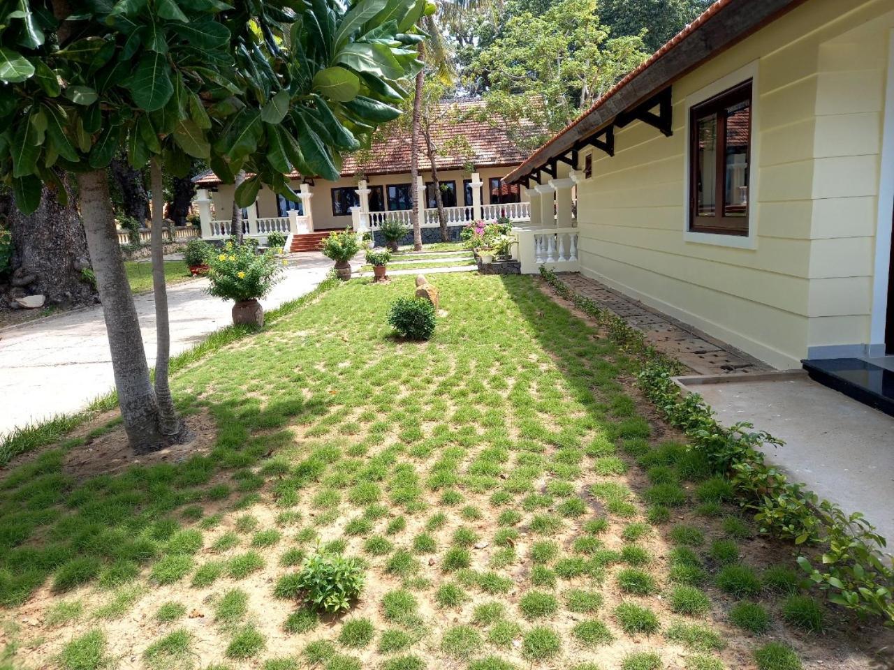 Sai Gon Con Dao Resort Bagian luar foto